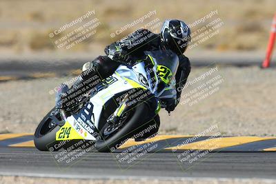 media/Dec-08-2024-CVMA (Sun) [[267e5a7075]]/Race 2-Amateur Supersport Open/